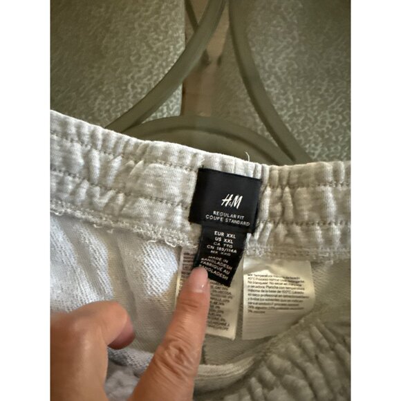 H&M Mens Regular Fit Gray Sweat Shorts XXL Cotton Blend Comfortable Loungewear - Picture 3 of 6